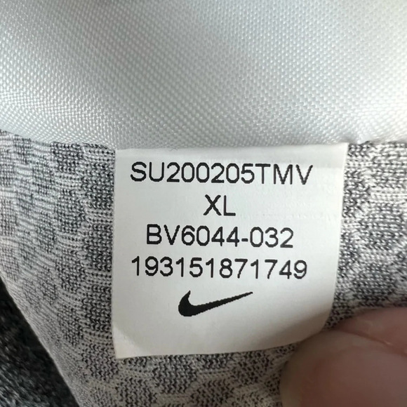 Nike Golf Mens 1/4 Zip Dri-Fit Pullover Sweatshirt Gray Embroidered Logo Size XL - Picture 11 of 11